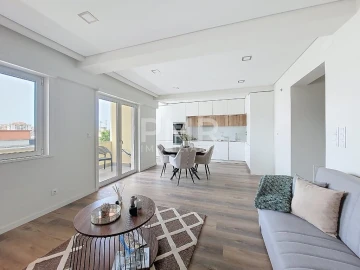 Apartamento T3 para Venda em Benfica