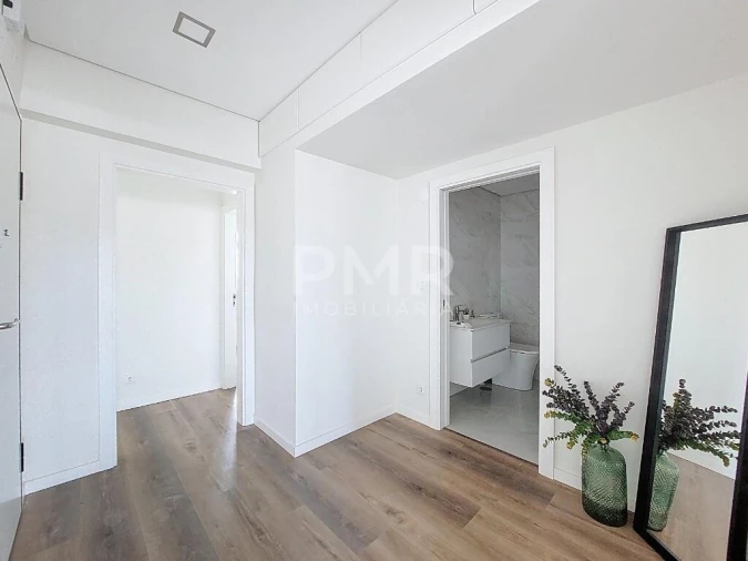 Apartamento T3 para Venda em Benfica Foto 9