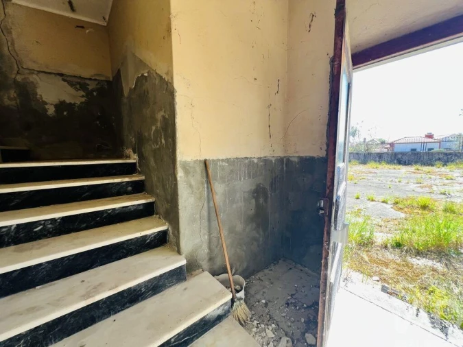 Moradia T8 para Venda em Seiça Foto 10