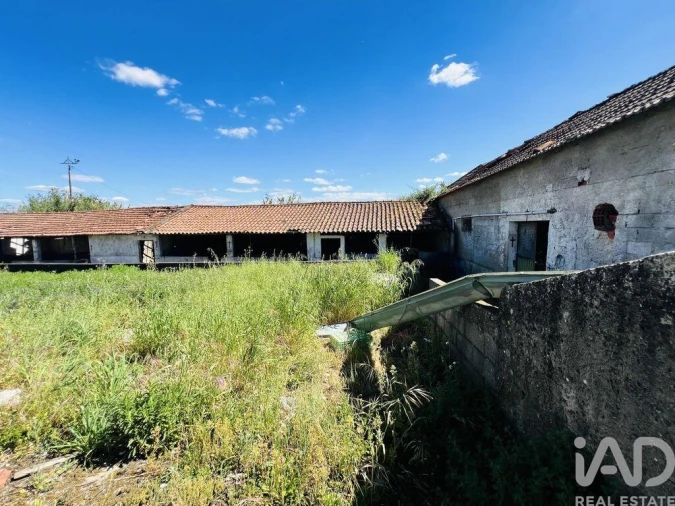 Moradia T8 para Venda em Seiça Foto 4