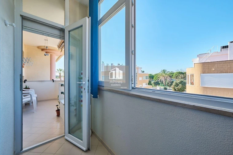 Apartamento T2 para Venda em Costa da Caparica Foto 9