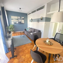 Apartamento T2 para Arrendamento em Mafamude e Vilar do Paraíso