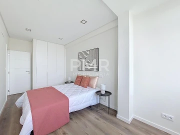Apartamento T3 para Venda em Benfica