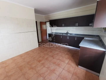 Moradia T5 para Venda em Além da Ribeira e Pedreira