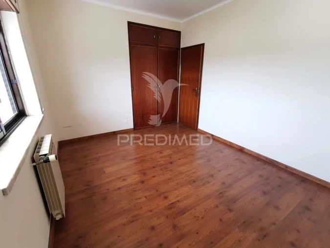 Moradia T5 para Venda em Além da Ribeira e Pedreira Foto 16