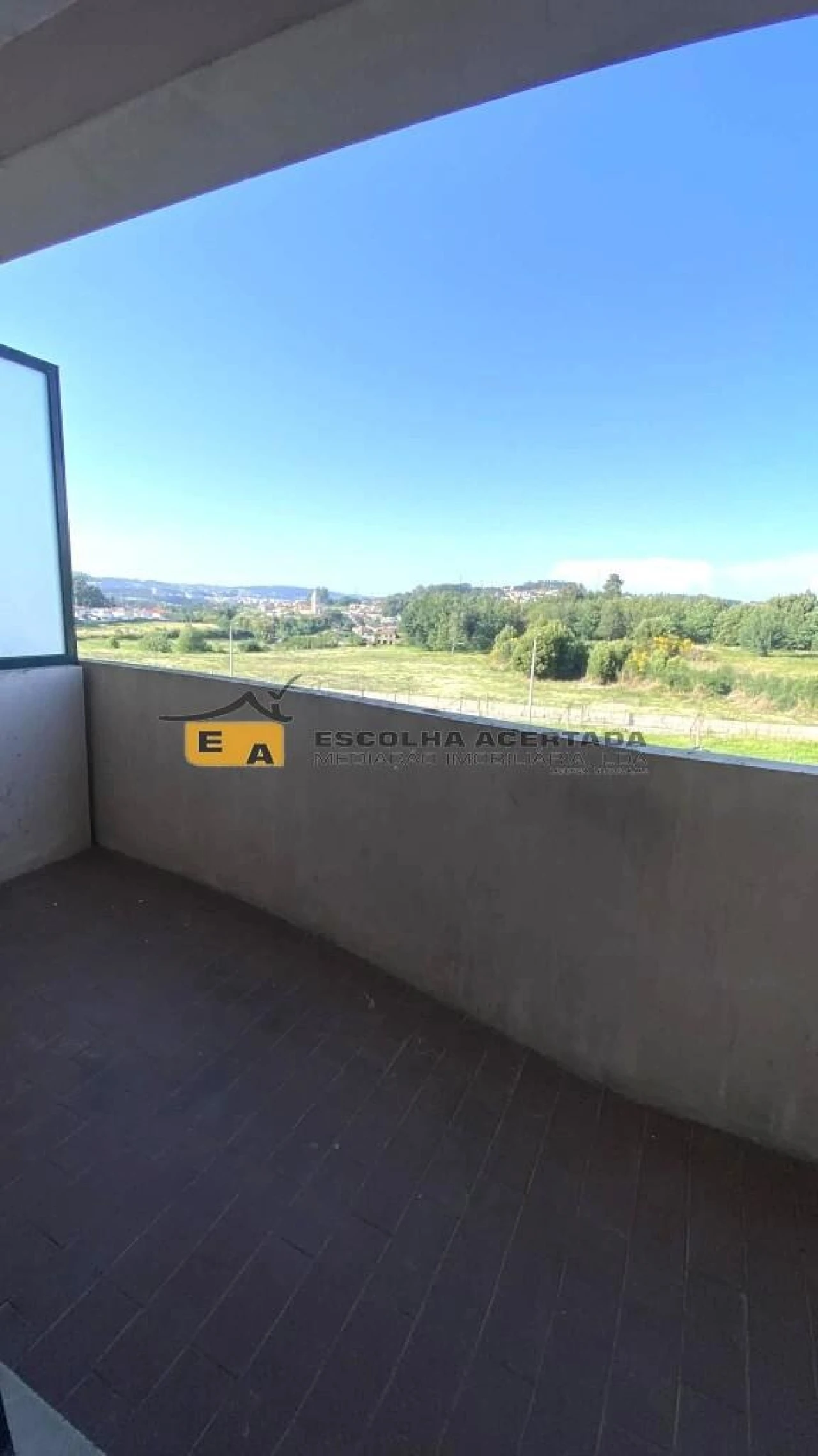 Apartamento T1 para Venda em Paço de Sousa Foto 3