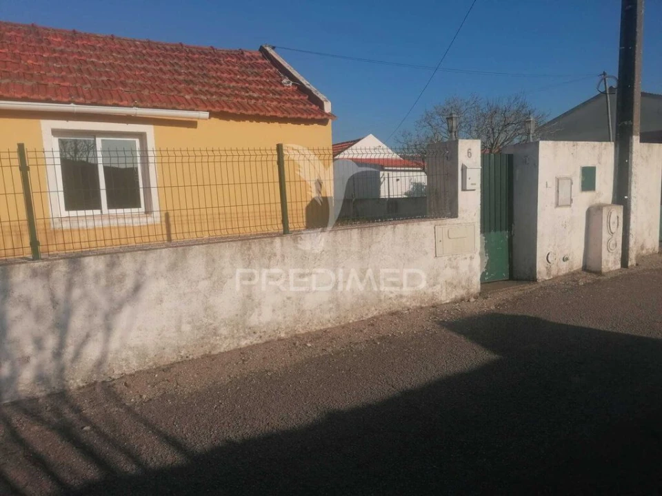 Moradia T3 para Venda em Carnota Foto 1