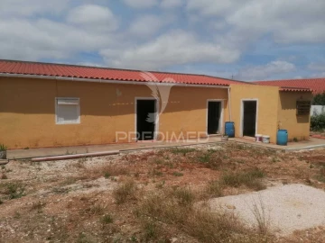 Moradia T3 para Venda em Carnota