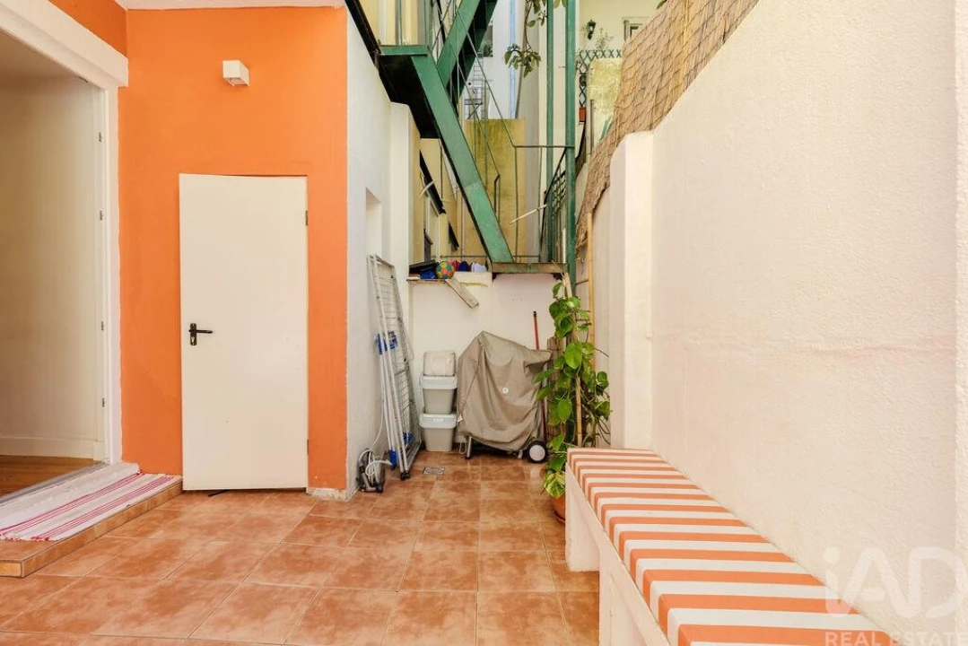 Apartamento T3 para Venda em Campo de Ourique Foto 18