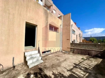 Loja para Venda em Merelim (São Pedro) e Frossos