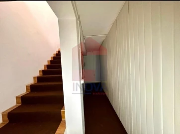 Loja para Venda em Merelim (São Pedro) e Frossos