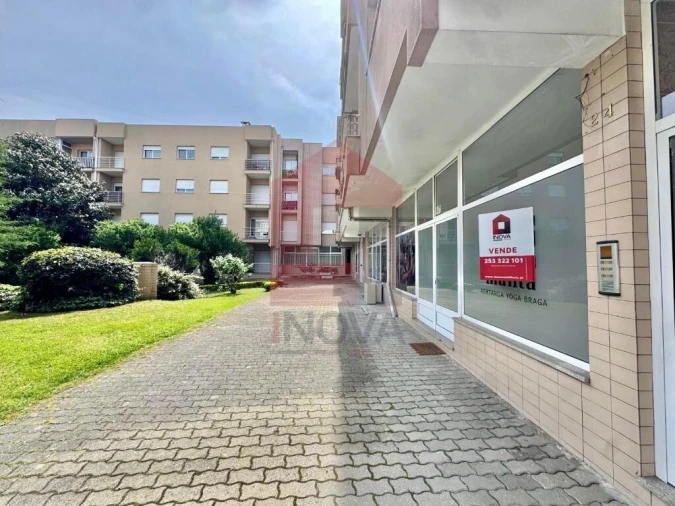 Loja para Venda em Merelim (São Pedro) e Frossos Foto 42
