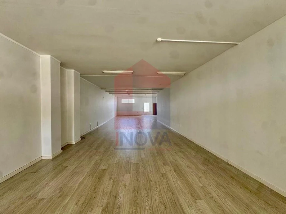 Loja para Venda em Merelim (São Pedro) e Frossos Foto 19