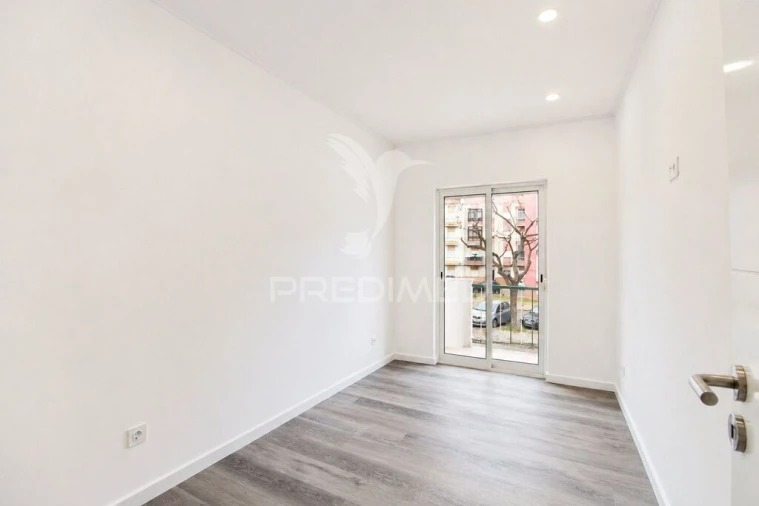 Apartamento T2 para Venda em Baixa da Banheira e Vale da Amoreira Foto 14