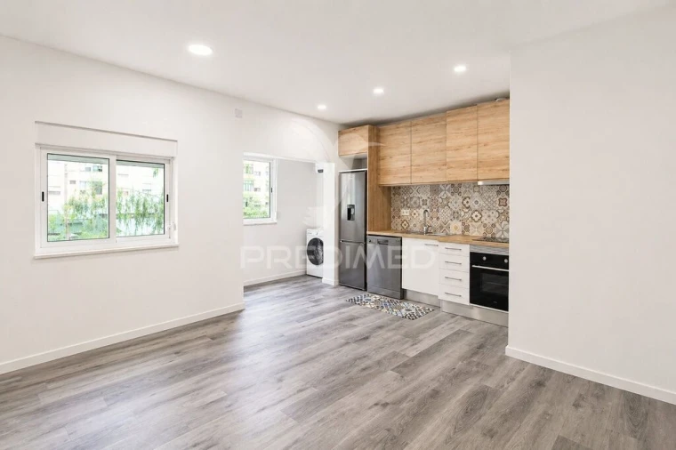 Apartamento T2 para Venda em Baixa da Banheira e Vale da Amoreira Foto 4