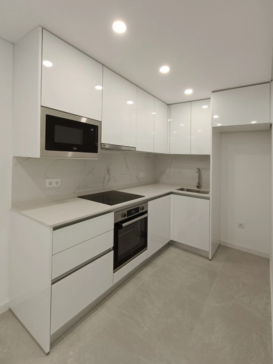 Apartamento T1 para Venda em Buarcos Foto 3