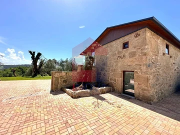 Moradia T3 para Venda em Dossãos
