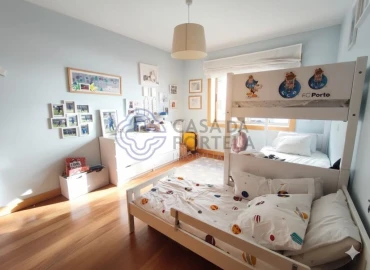 Apartamento T3 para Venda em Lordelo do Ouro e Massarelos