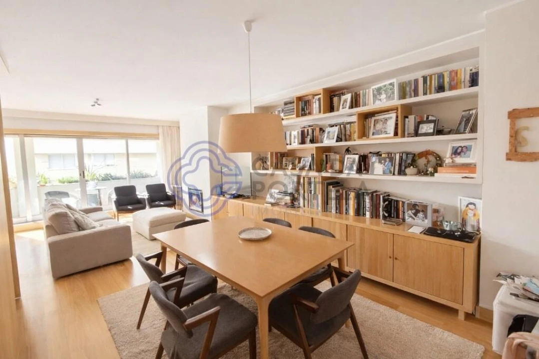 Apartamento T3 para Venda em Lordelo do Ouro e Massarelos Foto 3