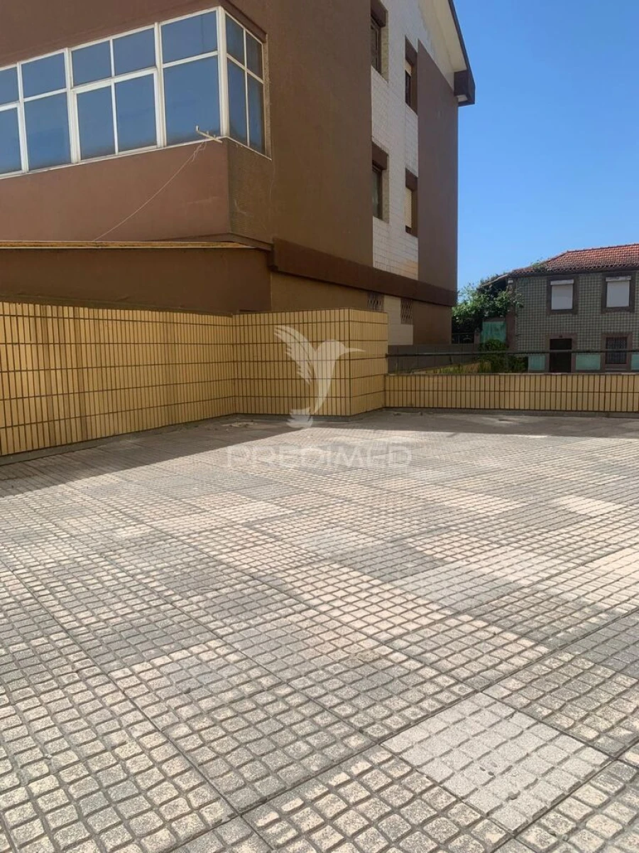 Apartamento T4 para Venda em Mafamude e Vilar do Paraíso Foto 16