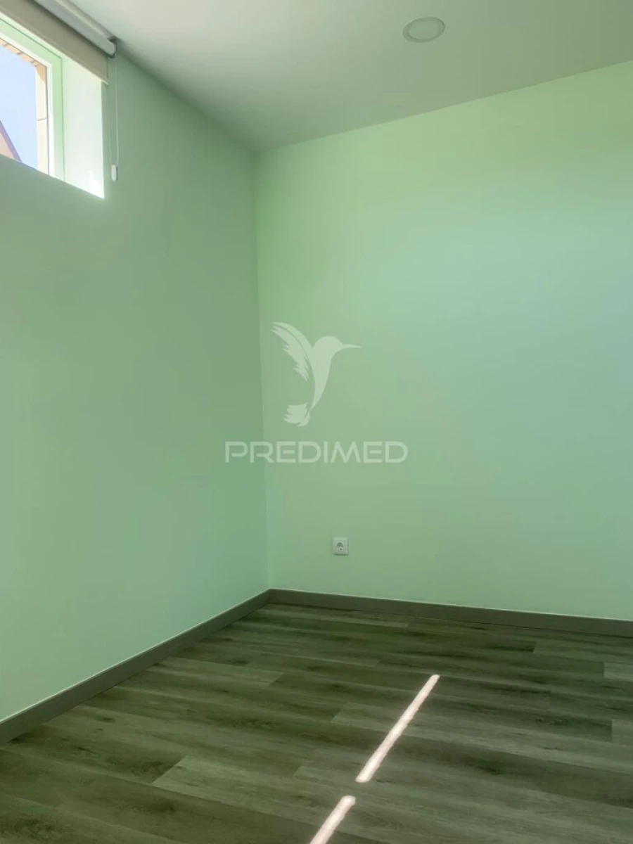 Apartamento T4 para Venda em Mafamude e Vilar do Paraíso Foto 13