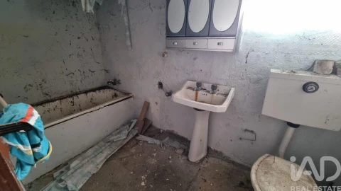 Moradia T2 para Venda em Prados