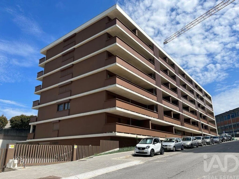 Apartamento T3 para Arrendamento em Oliveira do Douro Foto 28