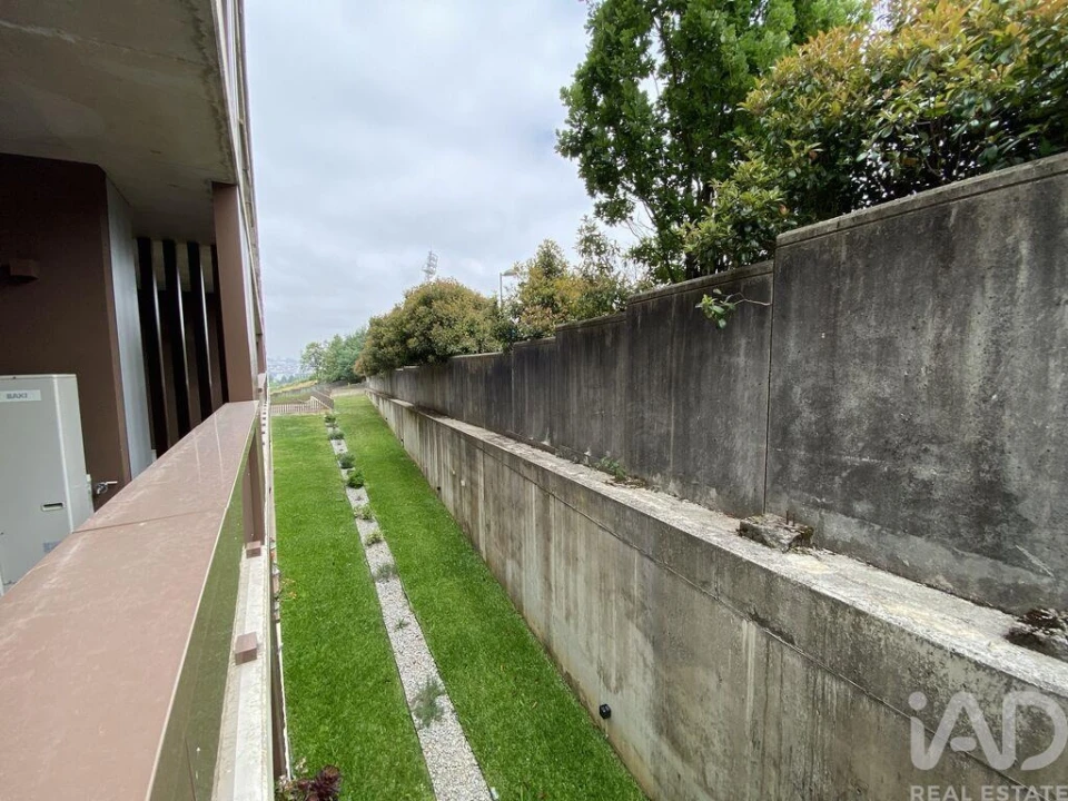Apartamento T3 para Arrendamento em Oliveira do Douro Foto 15