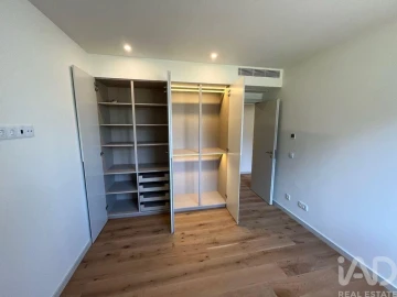 Apartamento T3 para Arrendamento em Oliveira do Douro