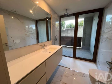 Apartamento T3 para Arrendamento em Oliveira do Douro