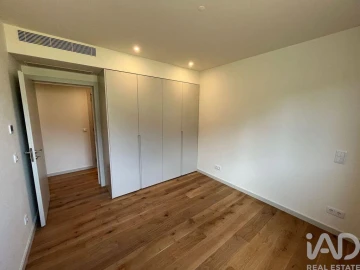 Apartamento T3 para Arrendamento em Oliveira do Douro