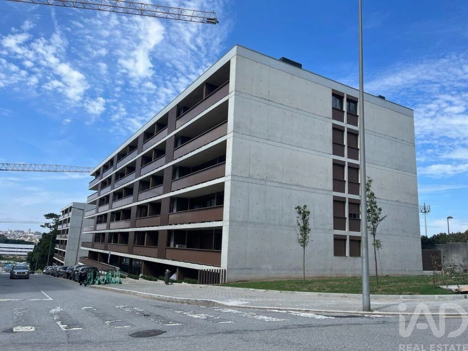 Apartamento T3 para Arrendamento em Oliveira do Douro Foto 27
