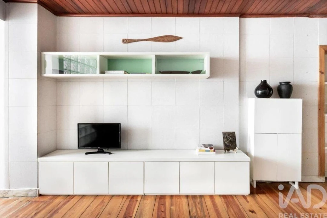 Apartamento T1 para Arrendamento em São Vicente Foto 8