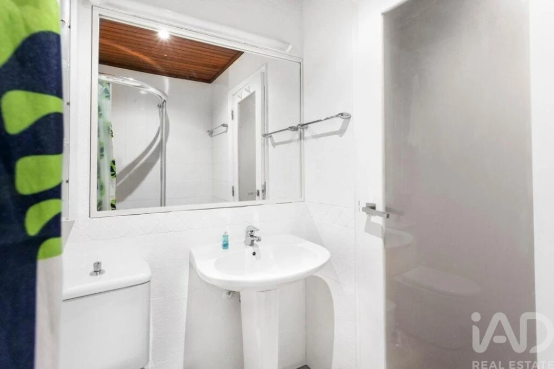 Apartamento T1 para Arrendamento em São Vicente Foto 10