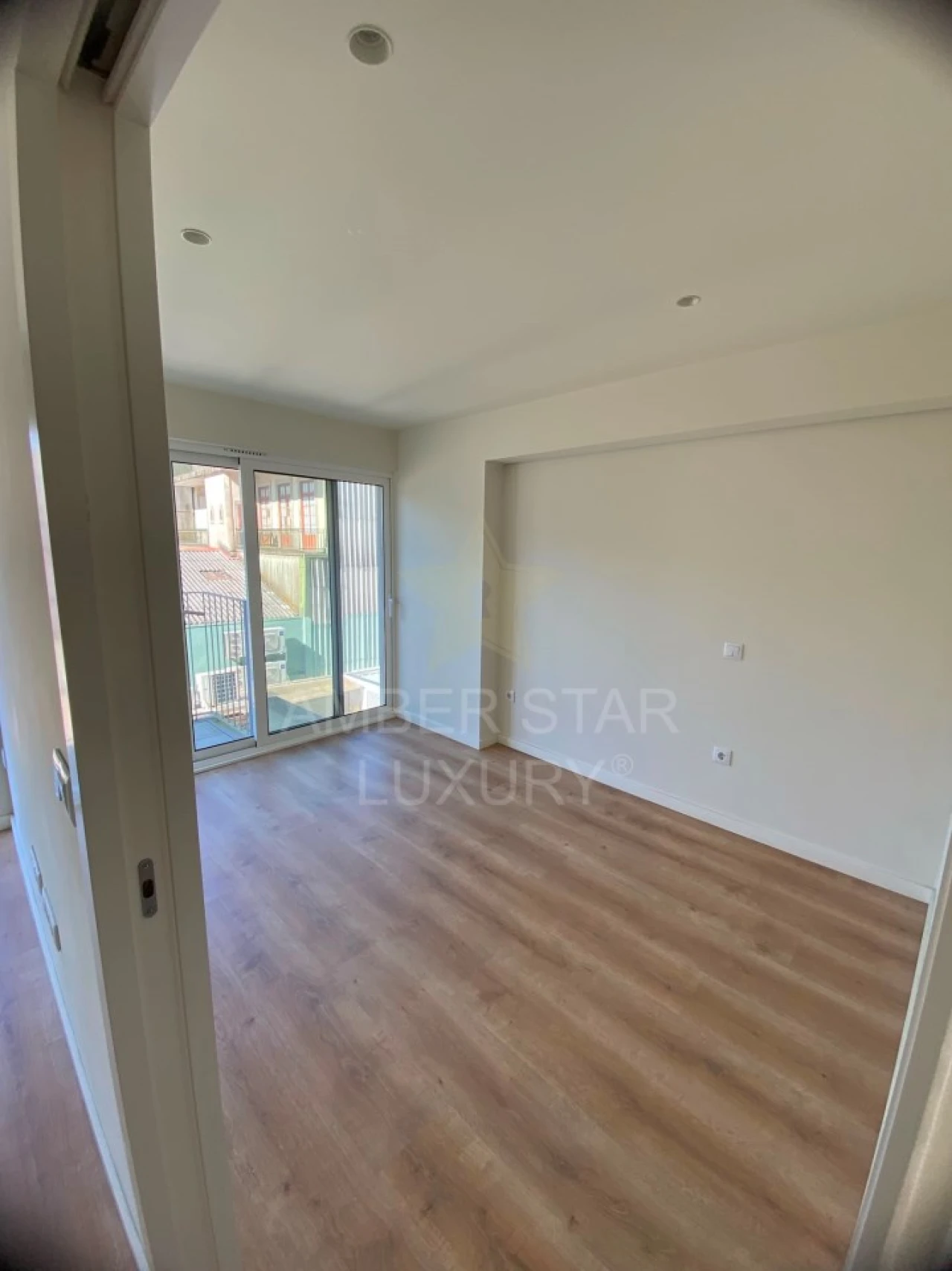 Apartamento T1 para Arrendamento em Cedofeita, Santo Ildefonso, Sé, Miragaia, São Nicolau e Vitória Foto 8