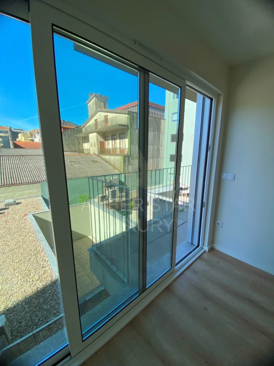 Apartamento T1 para Arrendamento em Cedofeita, Santo Ildefonso, Sé, Miragaia, São Nicolau e Vitória Foto 7