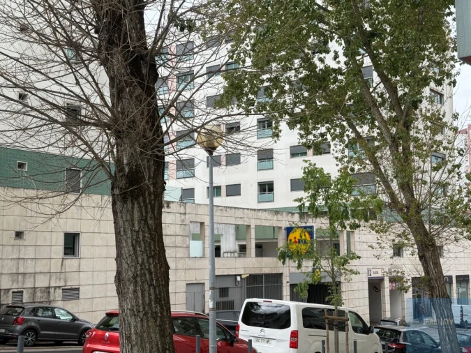 Apartamento T3 para Venda em Benfica Foto 28