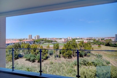 Apartamento T3 para Venda em Carcavelos e Parede