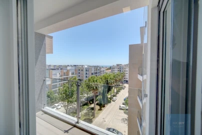 Apartamento T3 para Venda em Carcavelos e Parede