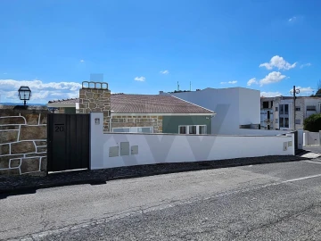 Moradia T5 para Venda em Aljubarrota