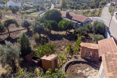 Moradia T2 para Venda em Pousaflores
