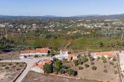 Moradia T2 para Venda em Pousaflores