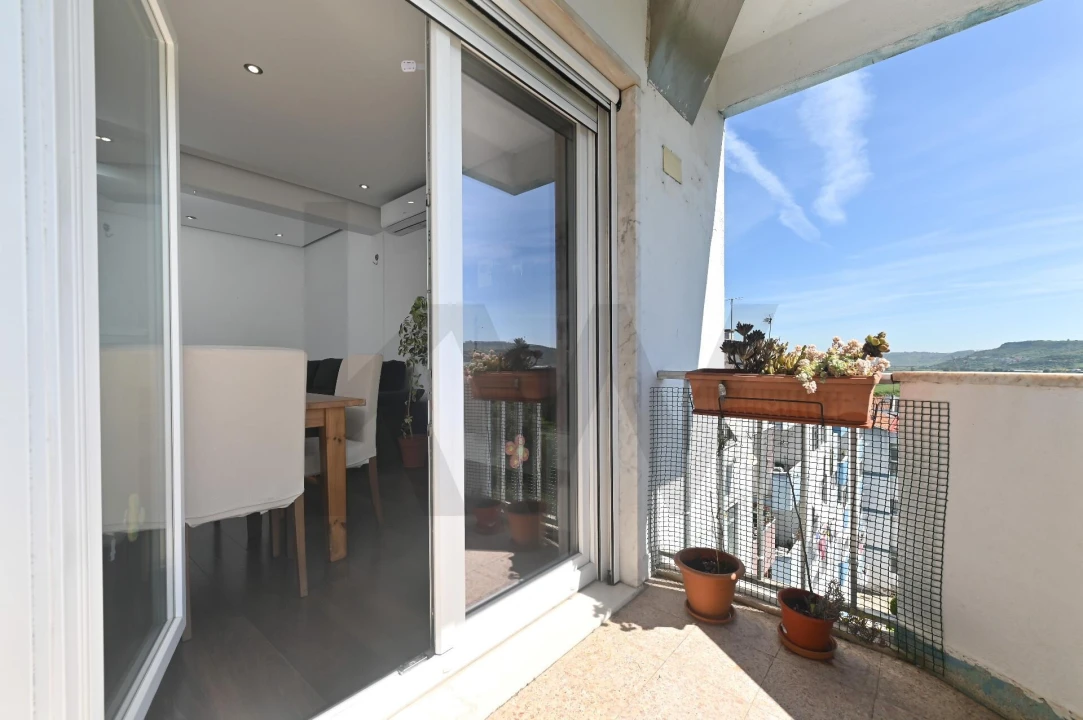 Apartamento T2 para Venda em Loures Foto 13