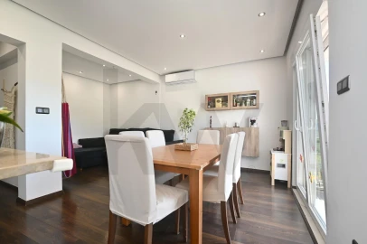 Apartamento T2 para Venda em Loures