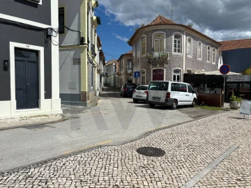 Moradia T2 para Venda em Requeixo, Nossa Senhora de Fátima e Nariz