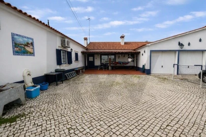 Moradia T3 para Venda em São Vicente do Paul e Vale de Figueira