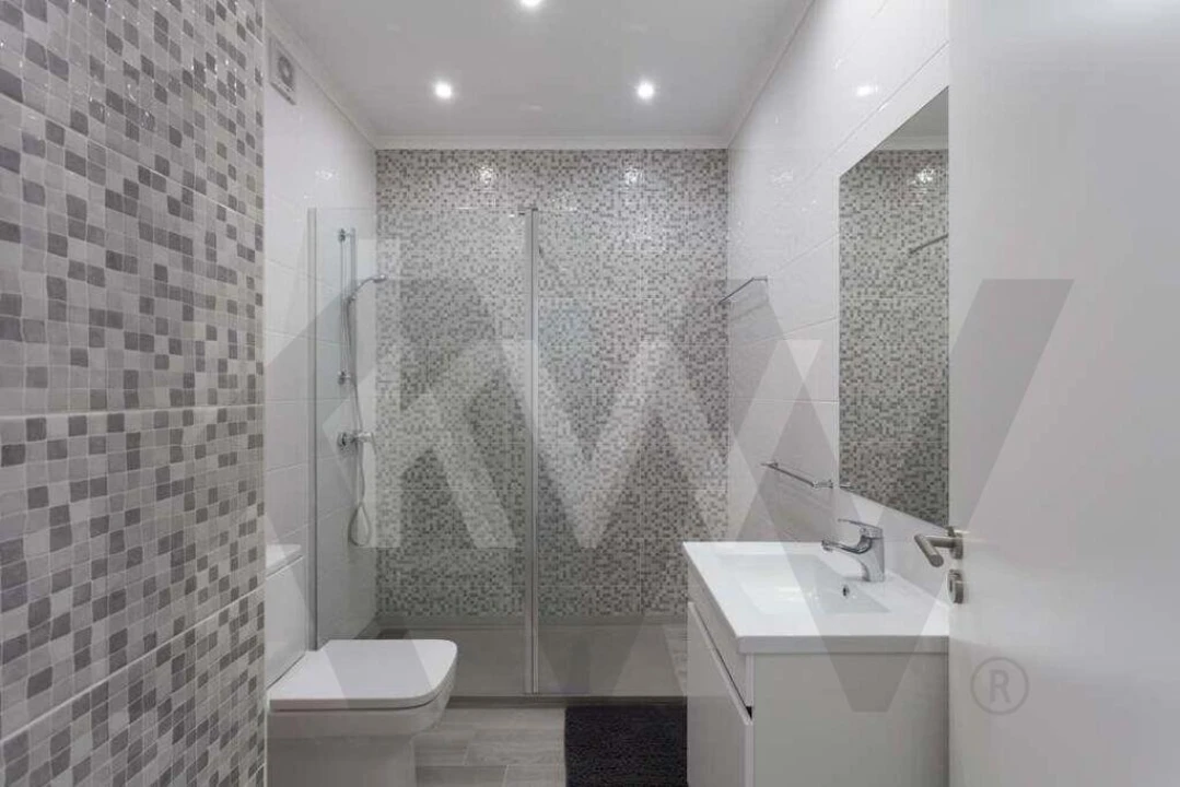 Apartamento T1 para Arrendamento em Oeiras e São Julião da Barra, Paço de Arcos e Caxias Foto 9