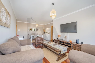 Apartamento T2 para Arrendamento em Caniço