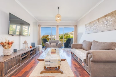 Apartamento T2 para Arrendamento em Caniço