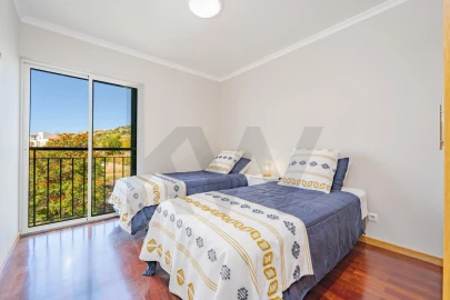 Apartamento T2 para Arrendamento em Caniço